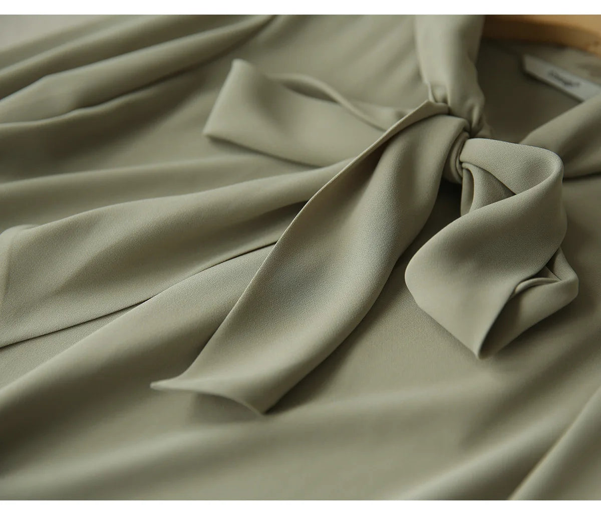 Polka Puff Bow - Livellia