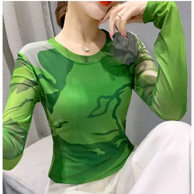 Mesh Graphic Tee - Livellia