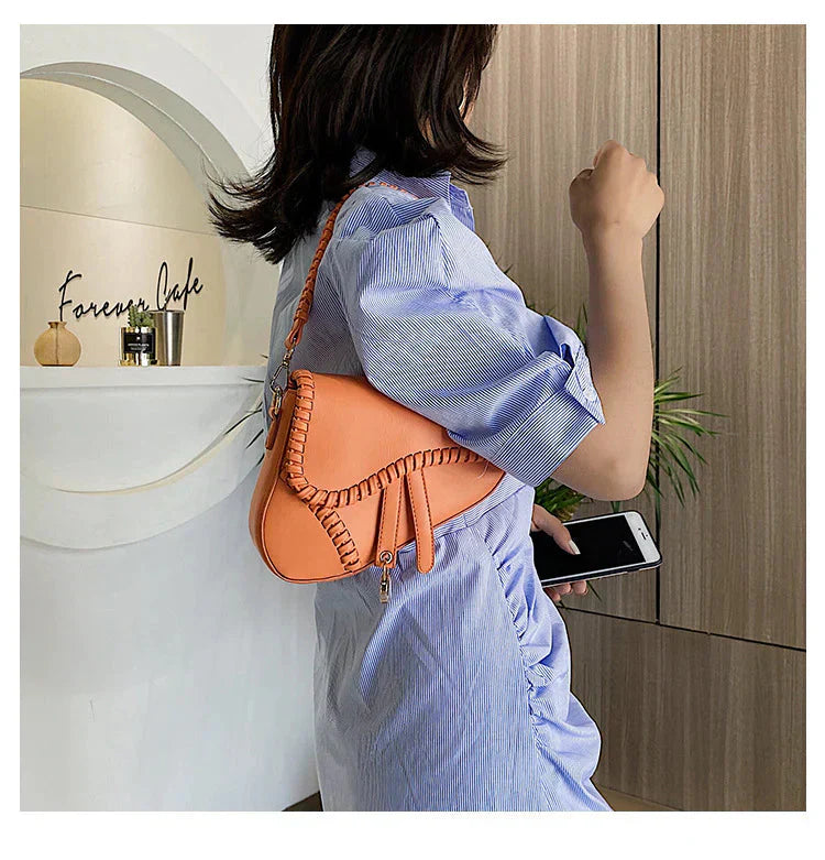 Women’s Bag – Combining Style