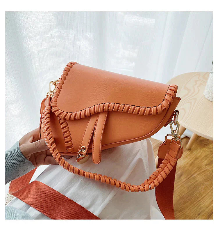 Women’s Bag – Combining Style