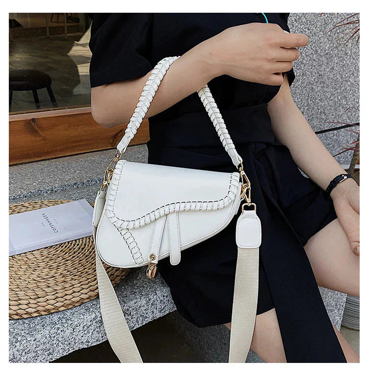 Women’s Bag – Combining Style