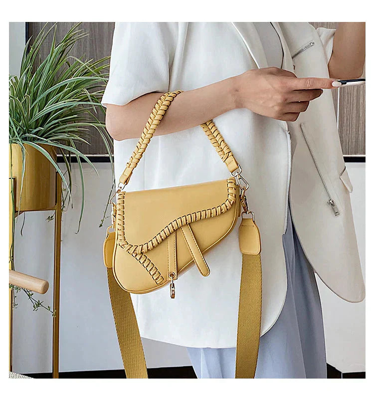 Women’s Bag – Combining Style