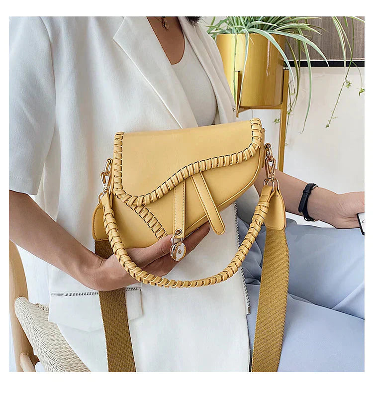 Women’s Bag – Combining Style