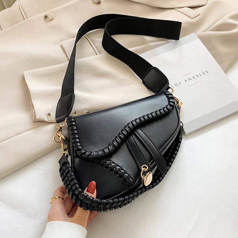 Women’s Bag – Combining Style
