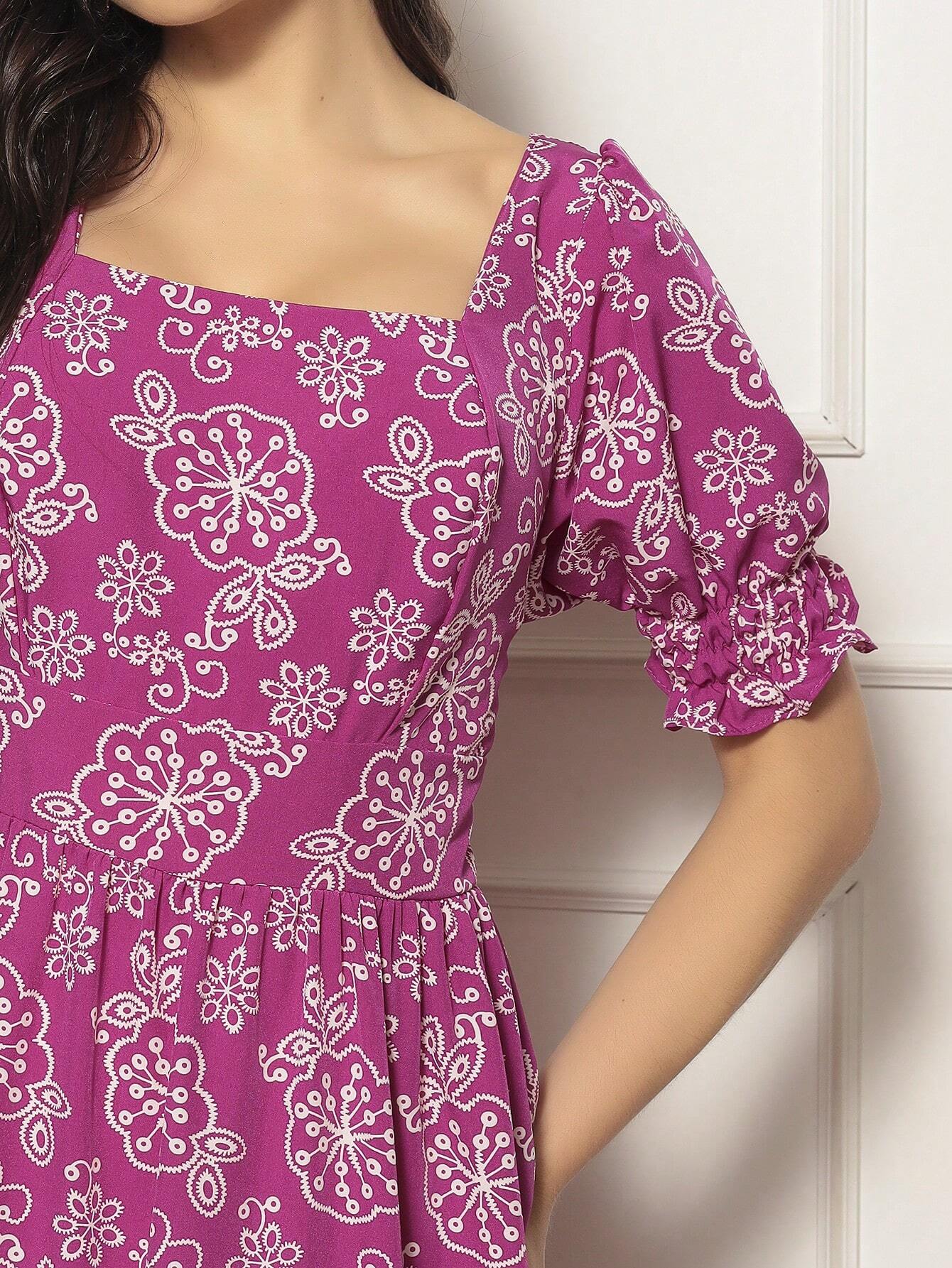 Long printed dress with sleeves