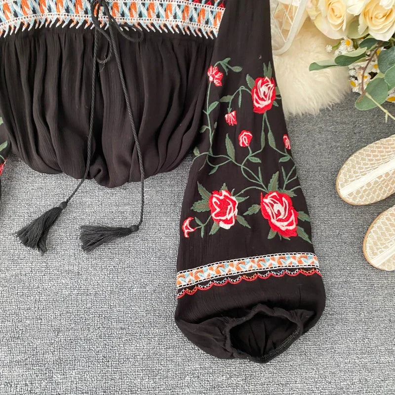 Boho Embroidered Blouse - Livellia