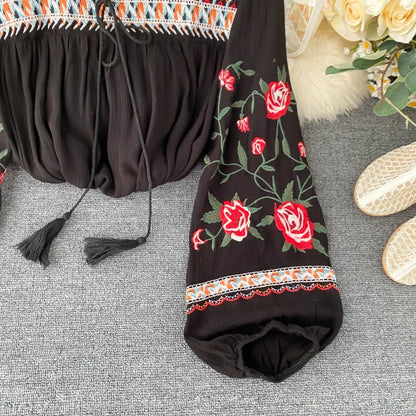 Boho Embroidered Blouse - Livellia