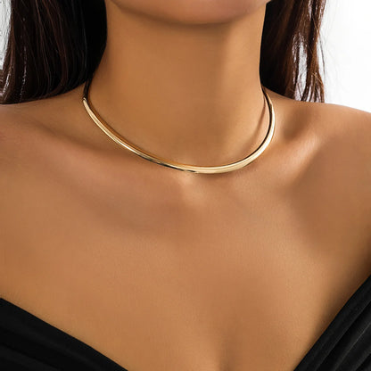Sculpted Halo Choker - Livellia