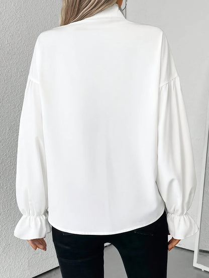 Whisper Collar Blouse - Livellia