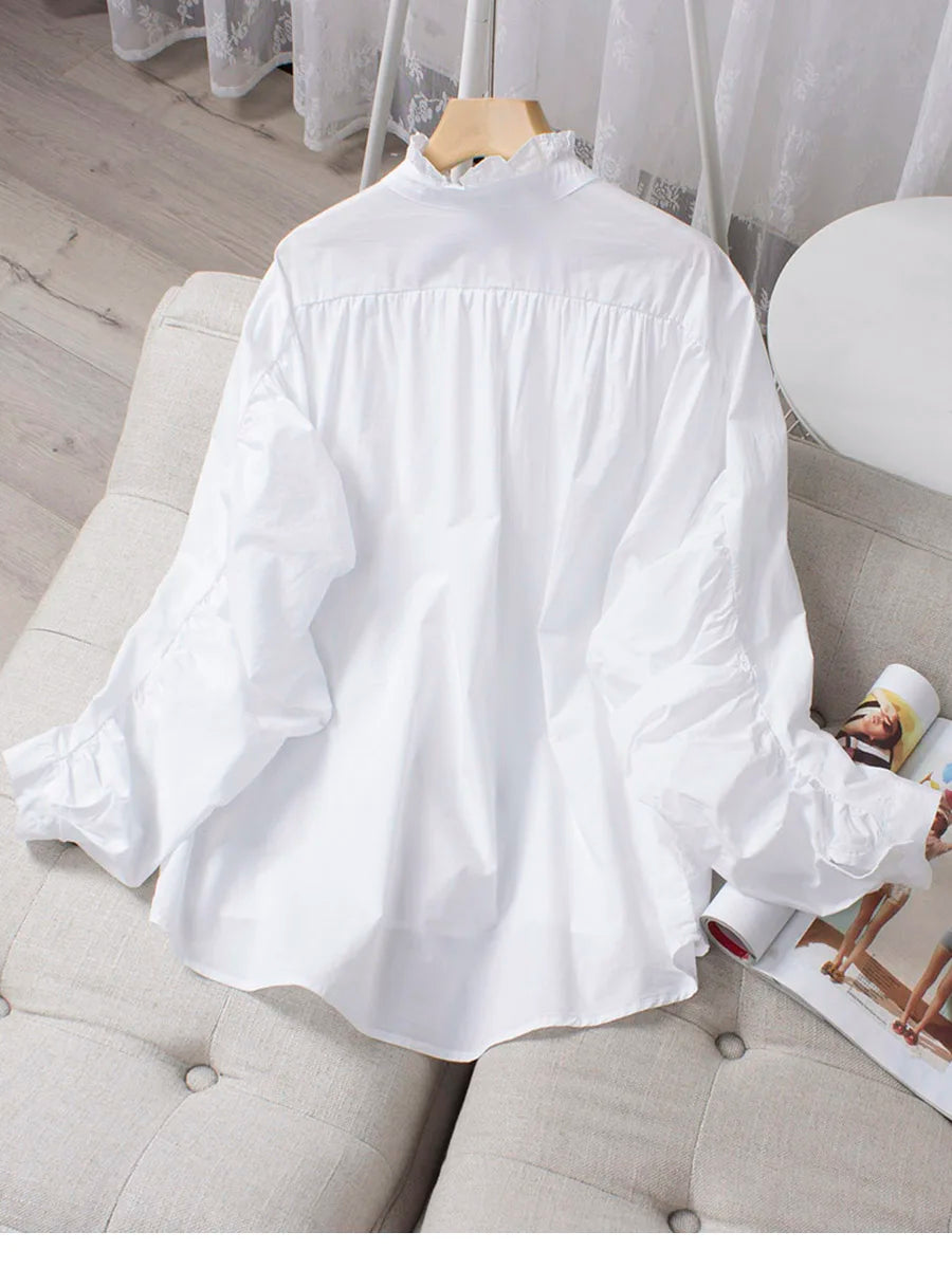 Victorian Ruffle Stand - Livellia