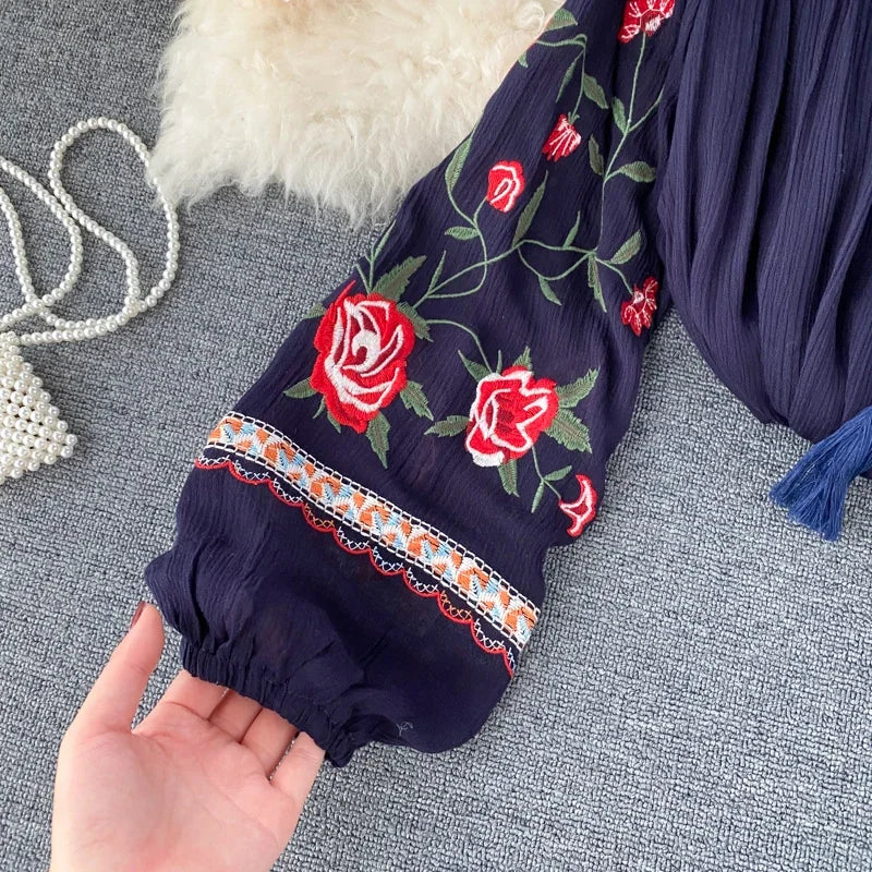 Boho Embroidered Blouse - Livellia