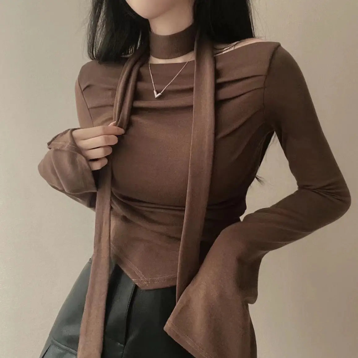 Asymmetric Scarf Pleated Top - Livellia