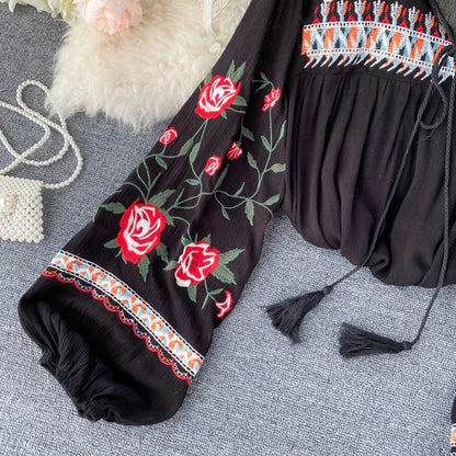 Boho Embroidered Blouse - Livellia
