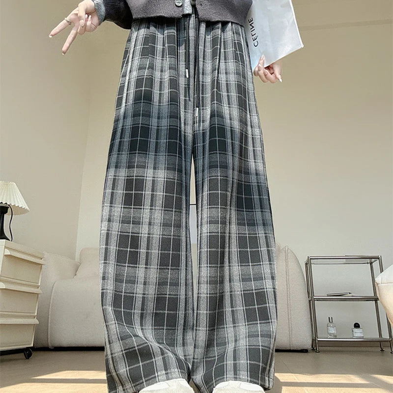 Plaid Chic High-Waist Trousers - Livellia