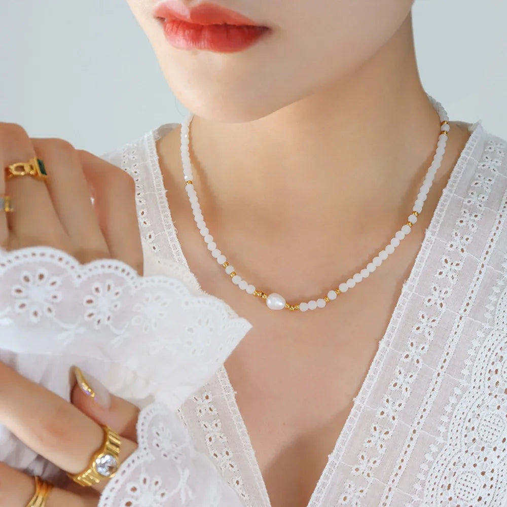 Subtle Bead Necklace - Livellia