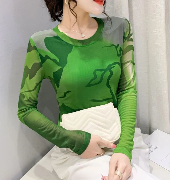 Mesh Graphic Tee - Livellia